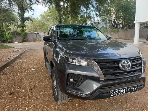 Toyota Fortuneur 2023, DIESEL 4800000 négociable , 41 957 KM , 4x4 , manuel , climatisation intégrale à Djibouti, photo 1