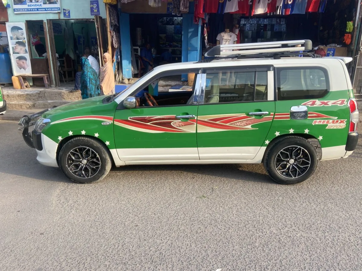 Toyota Probox 2017, essence, boîte automatique à Djibouti listing photo