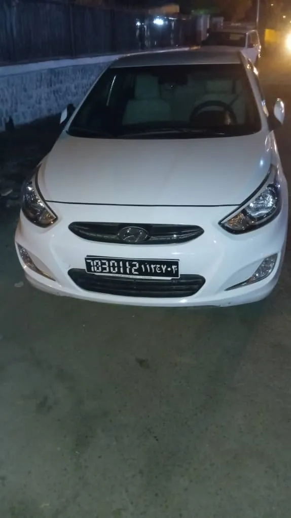 Hyundai Accent diesel, boîte automatique en bon état à Djibouti listing photo