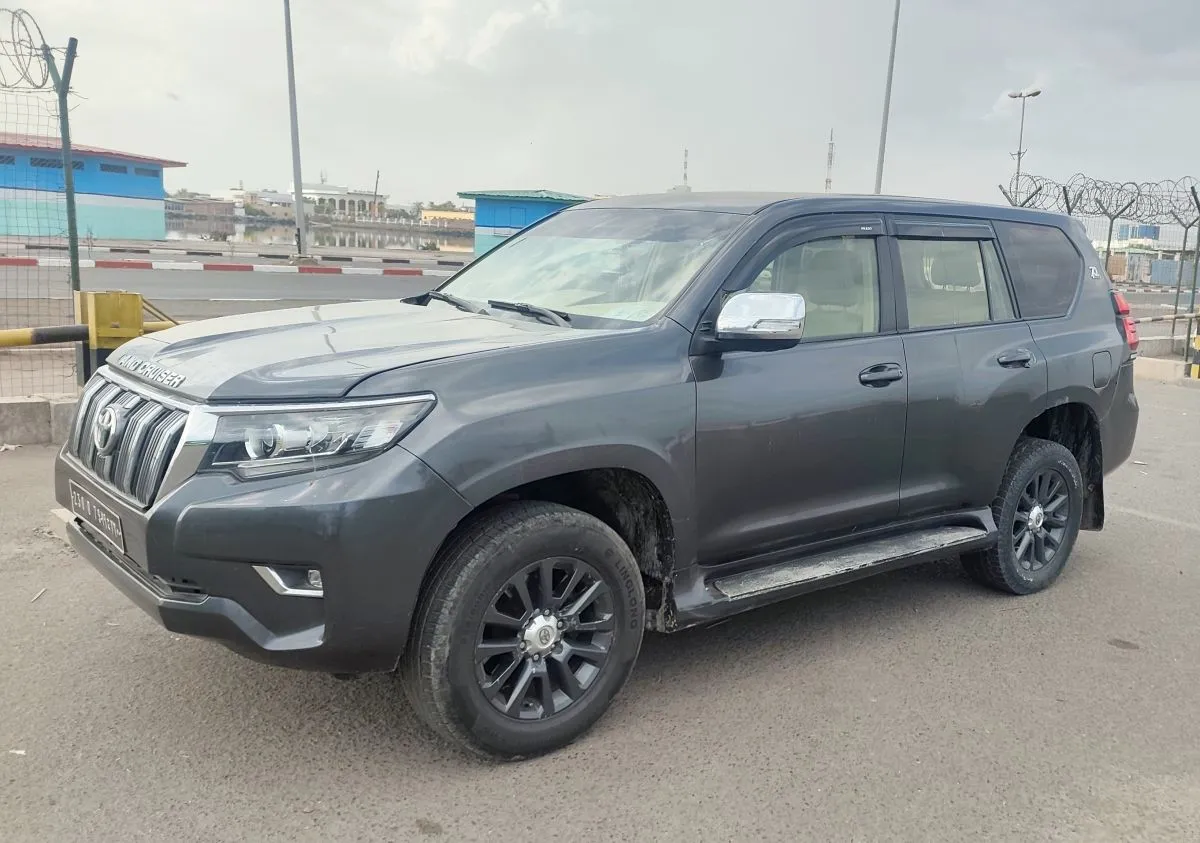 Toyota Prado, transmission automatic à Djibouti, photo 1