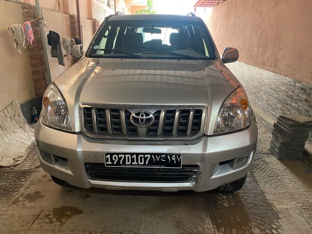 Toyota Land Cruiser Prado 2008 Diesel en bon état à Djibouti, photo 1