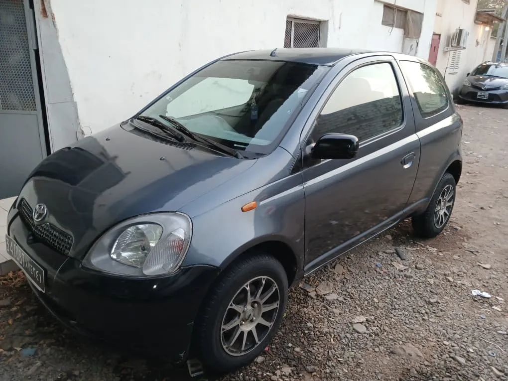 Toyota Yaris 2003 diesel, transmission manuelle, bon état à Djibouti, photo 1