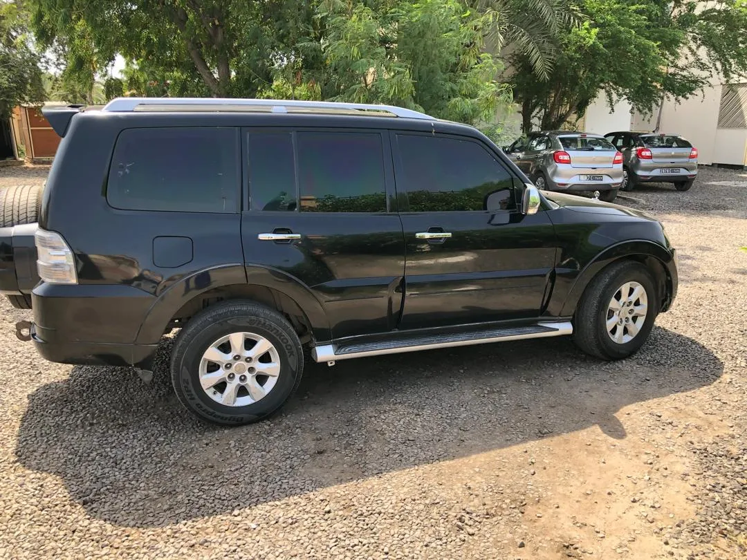 Mitsubishi Pajero 4x4, première main, bien entretenu à Djibouti listing photo