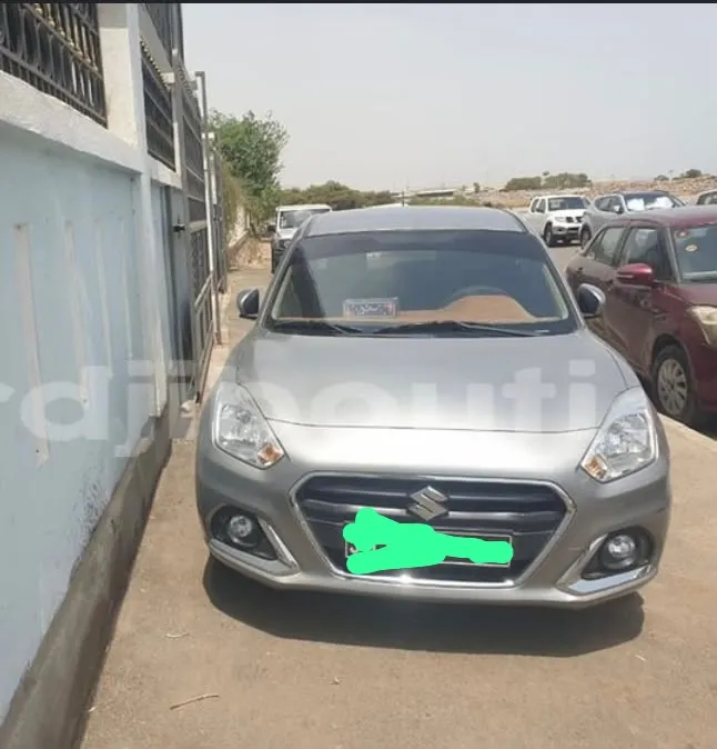 Suzuki Dzire en très bon état à Djibouti listing photo